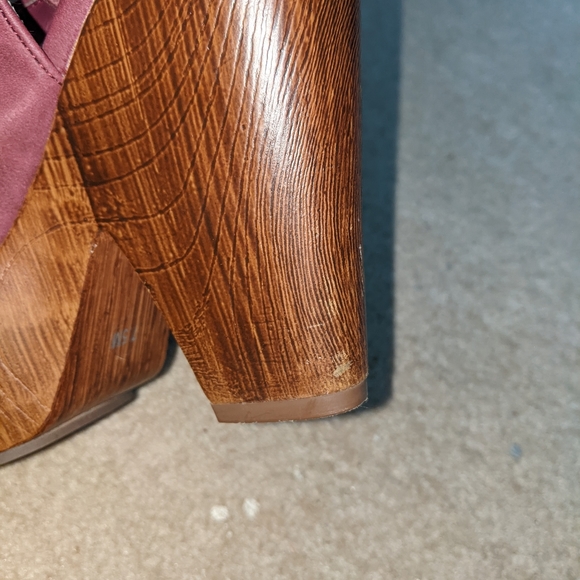 G by Guess wood clog high heel shoes size 7.5 - Picture 6 of 10